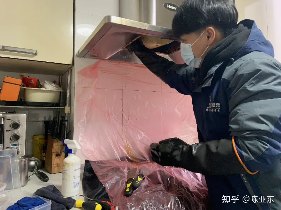 家电季节性收纳:风扇与暖器示例图